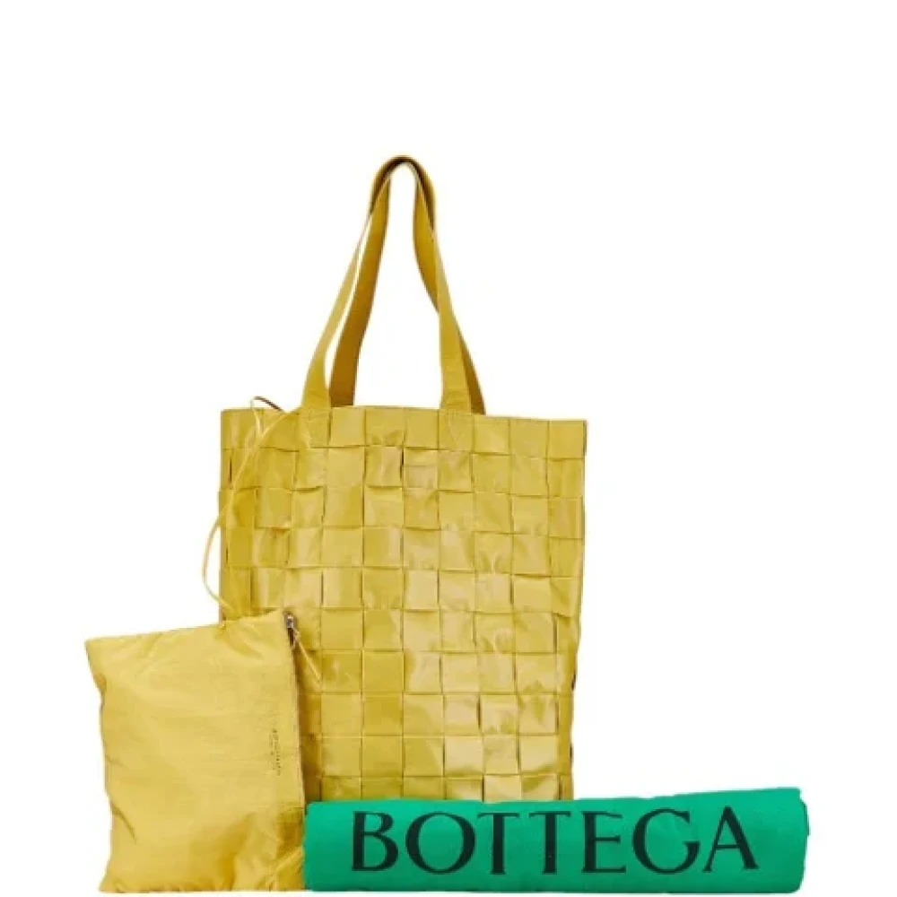 Bottega Veneta Vintage Pre-owned Fur totes Yellow Dames