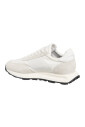 baskets-de-running-a-lacets-et-motif-uni