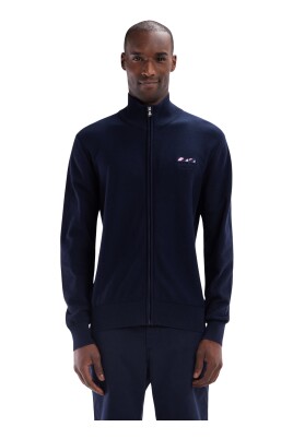 sweatshirts-hoodies