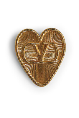 golden-bijoux-heart-shaped-metal-earrings