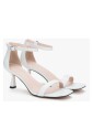 sandales-en-cuir-blanc-a-talon-entonnoir-robuste