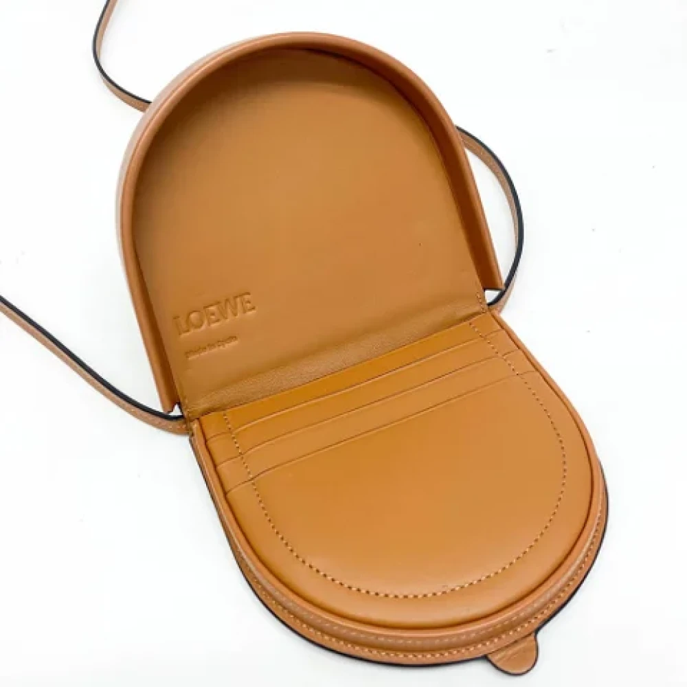 Loewe Pre-owned Leather crossbody-bags Brown Dames