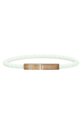 stylish-leather-bracelet-with-metal-hardware