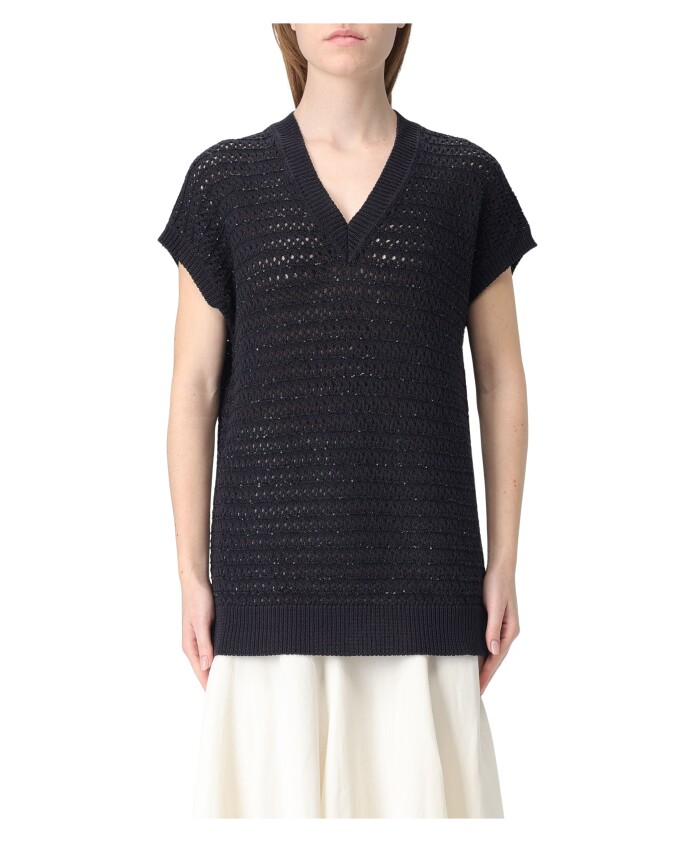 vetement-en-maille-a-col-en-v