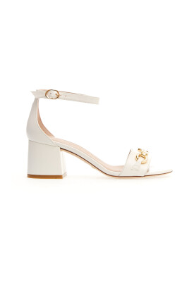 high-heel-sandals
