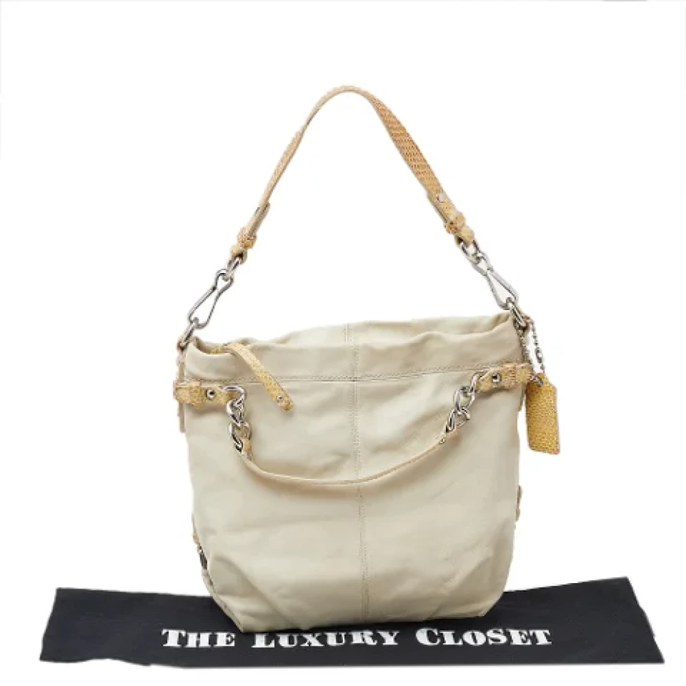 Coach Pre-owned Leather handbags Beige Dames