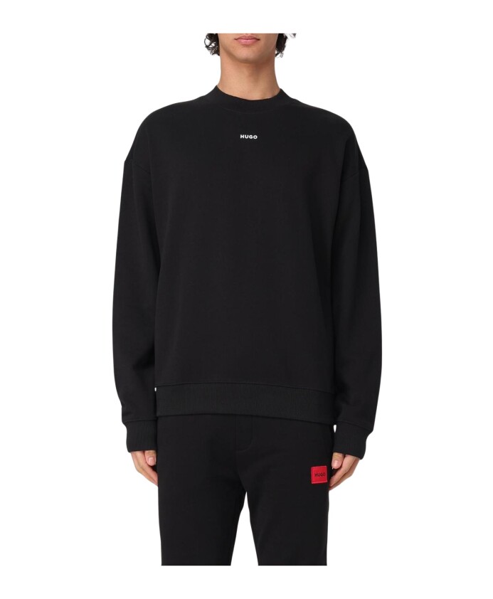 sweat-a-col-rond-noir-coupe-decontractee