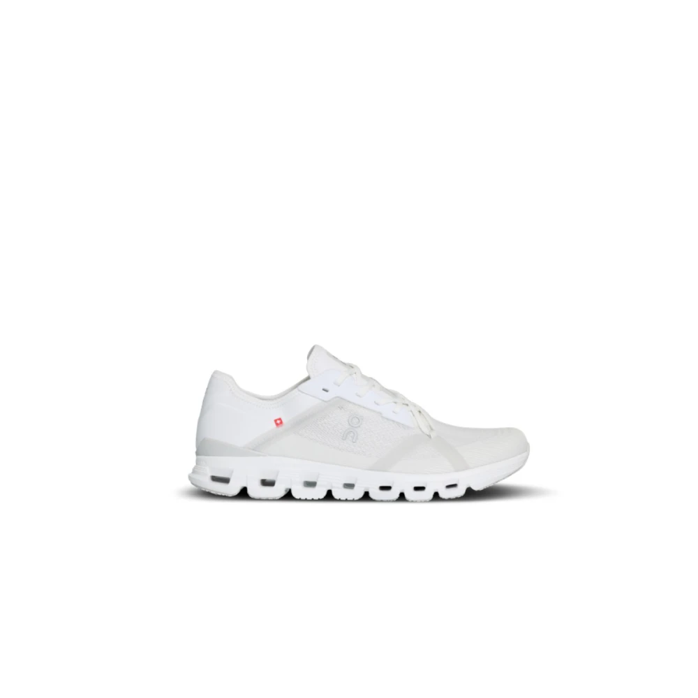On Running Men's White Stylish Trainers For Active Lifestyle Size 11 Uk