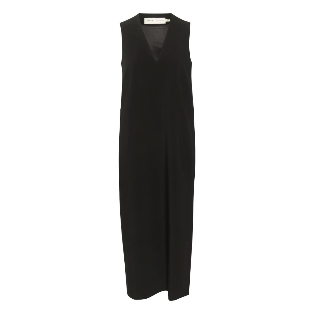 Simple V-Neck Dress in Black | InWear | Midi Dresses | Miinto