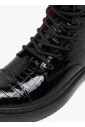 black-sneakers-with-crocodile-pattern