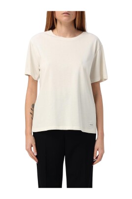 classic-white-t-shirt