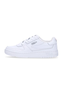 white-low-top-sneaker-leather-rubber-sole
