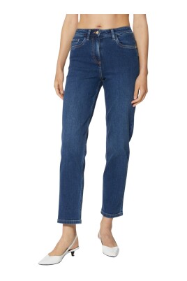 bla-jeans-med-lige-snit