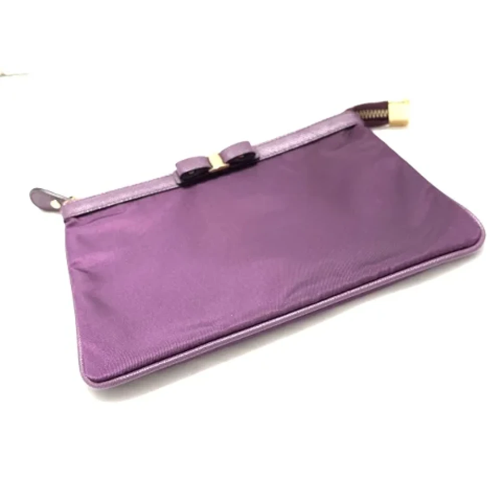 Salvatore Ferragamo Pre-owned Fabric clutches Purple Dames