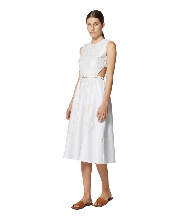 robe-midi-avec-broderies-et-details-decoupes