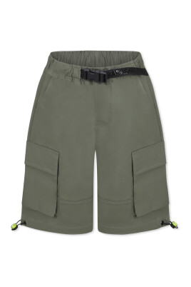 green-casual-cargo-shorts-with-iconic-smile