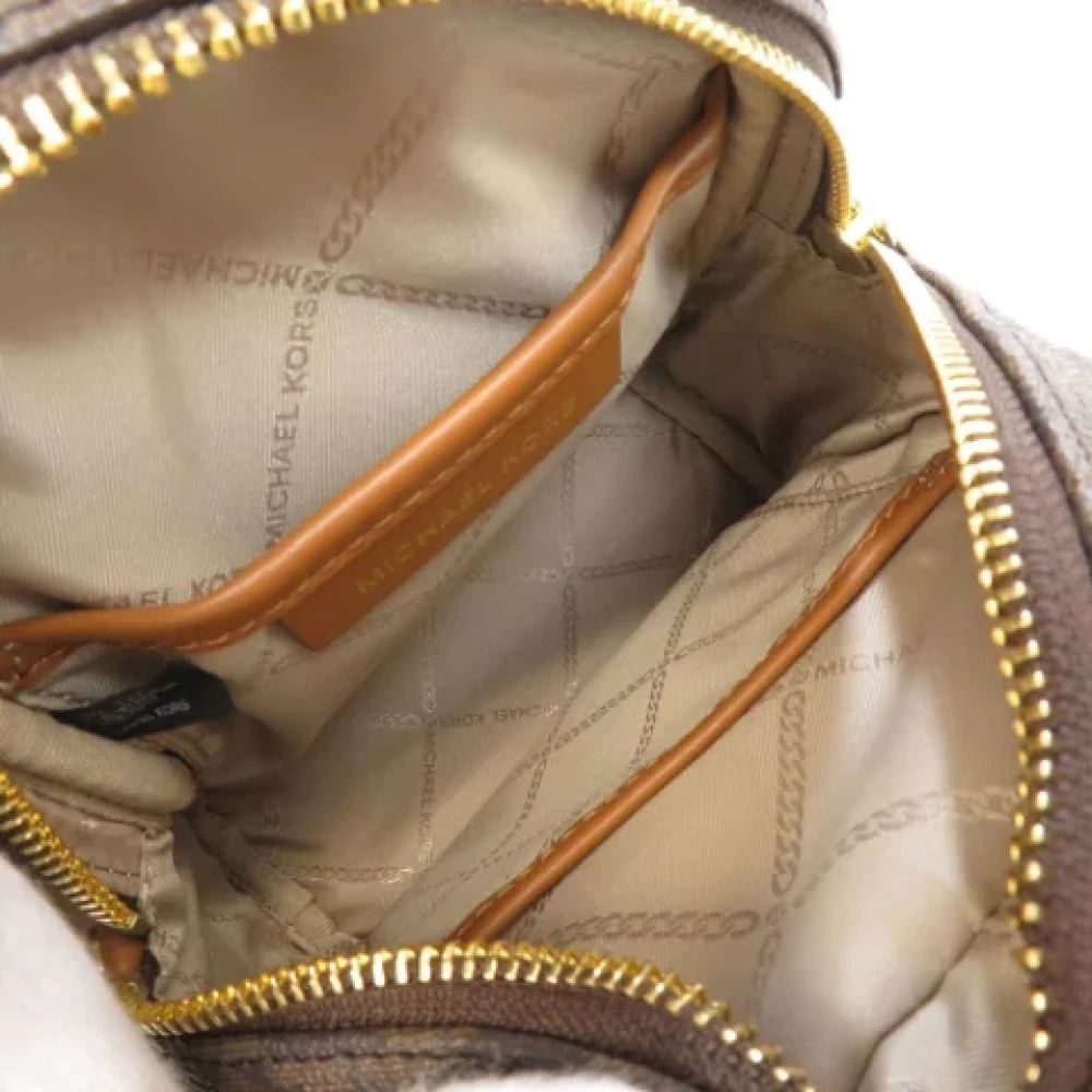 Michael Kors Pre-owned Plastic backpacks Brown Dames