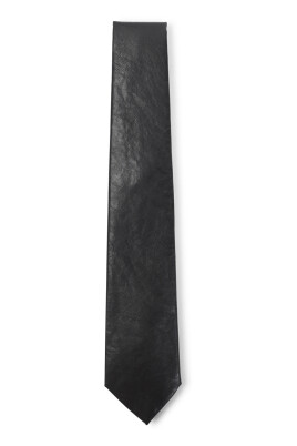 slim-fit-silk-tie