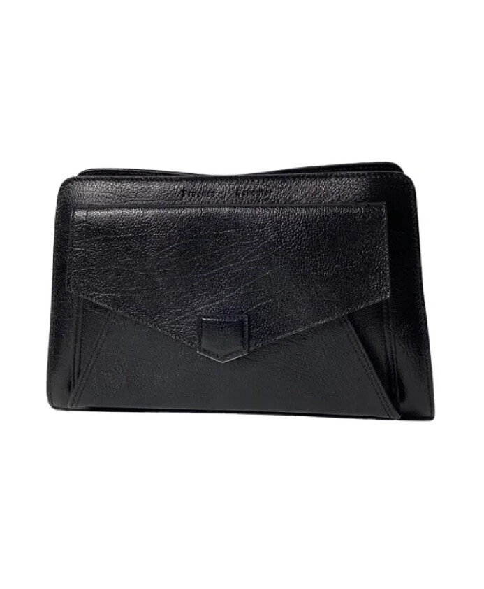 pre-owned-leather-clutches
