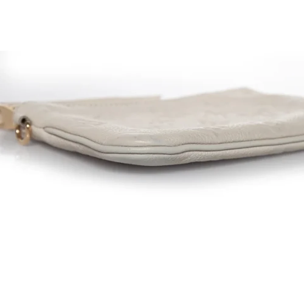Louis Vuitton Vintage Pre-owned Leather clutches White Dames