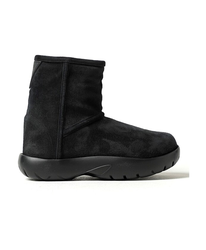 bottes-chic-en-cuir