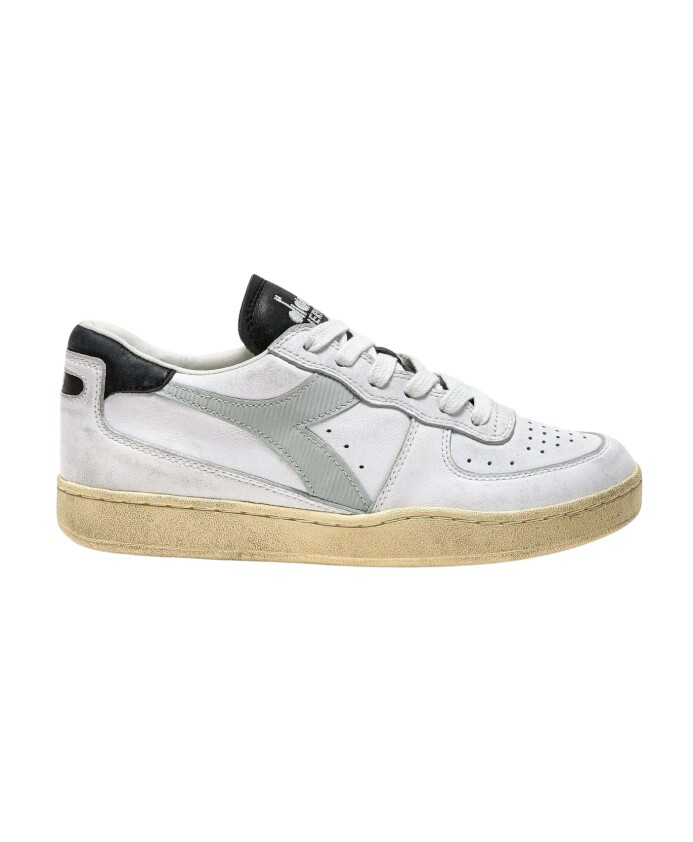 mi-basket-low-used-sneakers