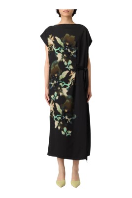 robe-midi-a-imprime-floral-et-ceinture-a-nouer