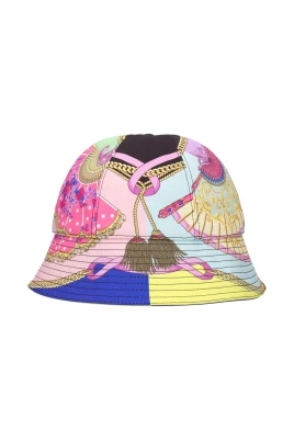 Hat to Bucket