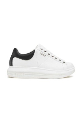 baskets-en-cuir-a-bout-rond