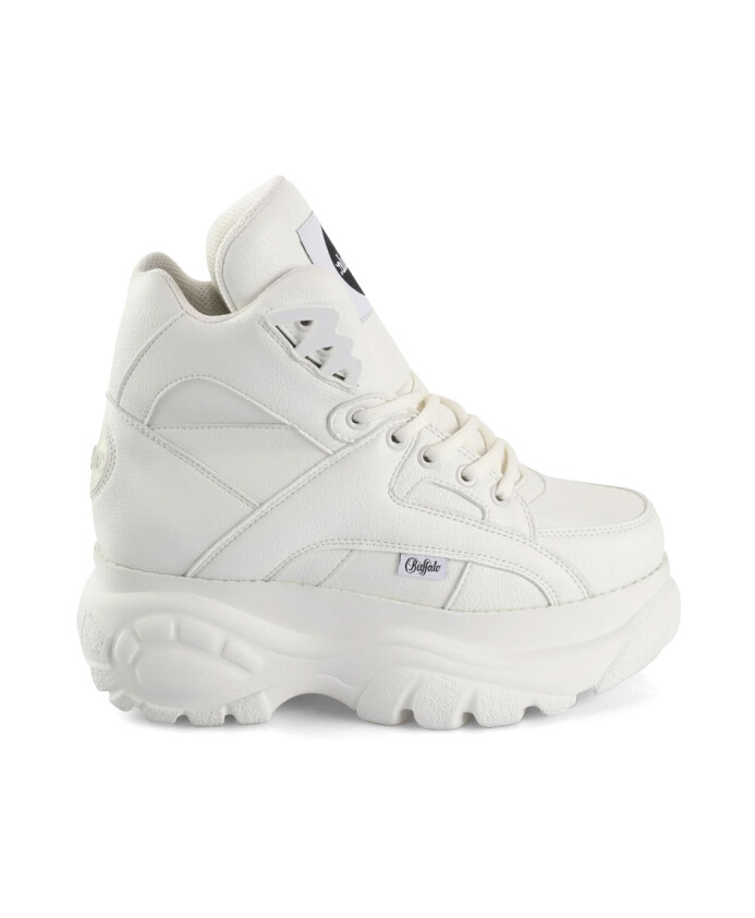klassieke-hoge-trainer-met-wolkachtig-design