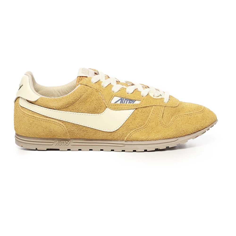 Autry Gele Suède Sneakers met Logodetails Heren Schoenen Geel