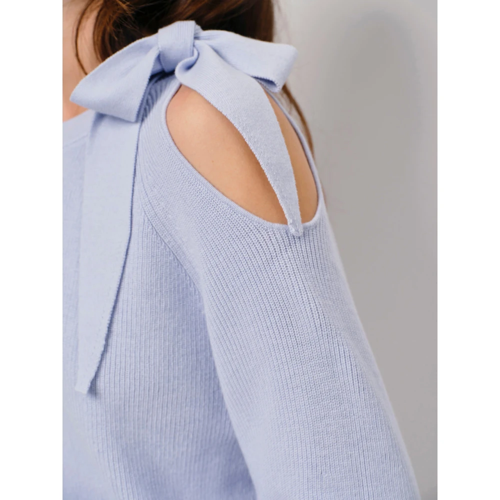 Dante 6 Cut-Out Bow Sweater in Crystal Blue Dames