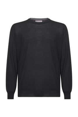 pull-leger-avec-ecussons
