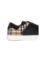 sneakers-check