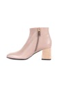 beige-heeled-boots