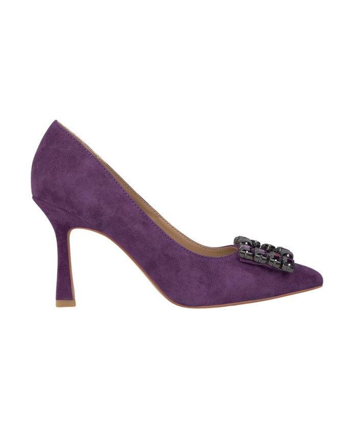 stiletto-heeled-shoe-with-ornament
