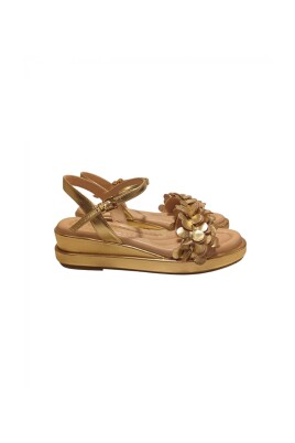 leather-platform-sandals
