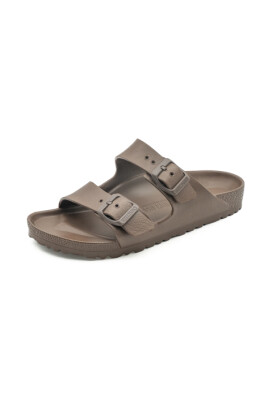 dame-arizona-eva-sandaler