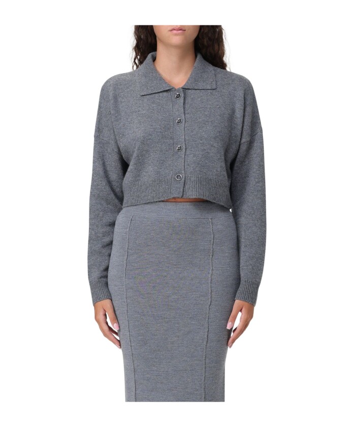 pull-en-laine-a-devant-ouvert