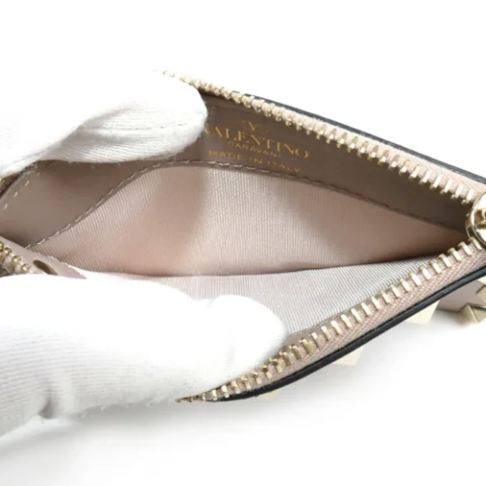 Valentino Vintage Pre-owned Leather wallets Beige Dames