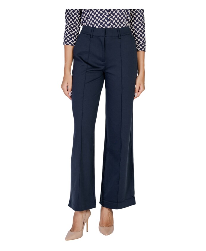 pantalon-bleu-uni-avec-fermeture-eclair