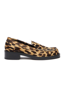 mocassin-intemporel-au-design-moderne