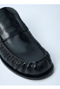mules-mocassins-en-cuir-bout-carre-talon-ouvert