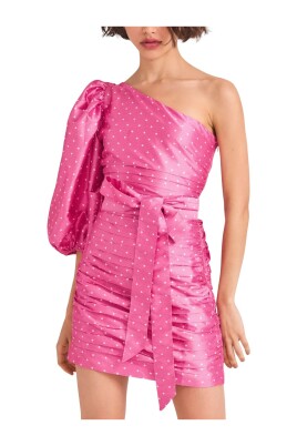 robe-rose-asymetrique-avec-manche-bouffante