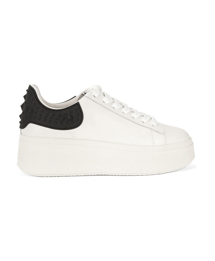 chaussures-plates-blanches-moby