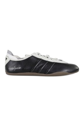 black-leather-sneakers-striped-logo