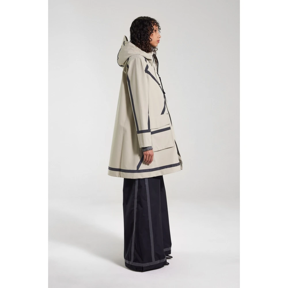 Stutterheim Lichtgewicht A-Lijn Regenjas met Tape Strepen Beige Dames