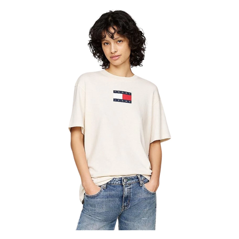 Tommy Hilfiger Streetwear T-shirt met Opvallende Branding Beige Dames