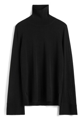 black-sweater-with-slit-sleeves