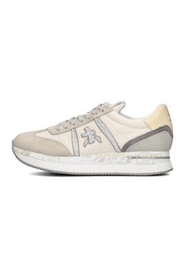 sneakers-conny-elegantes-pour-femmes